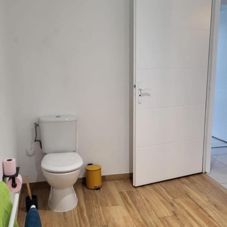 La Maison de la Côte, entre Lacs et Océan - Three-Bedroom Home - 19