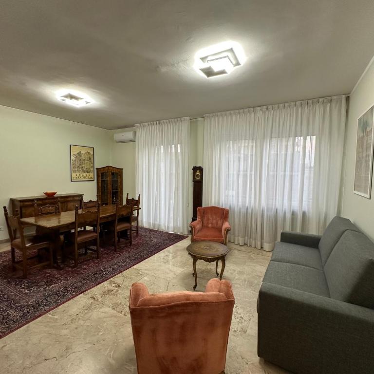 10 Minutes B&B Bed & Breakfast - Appartamento Attico - 9