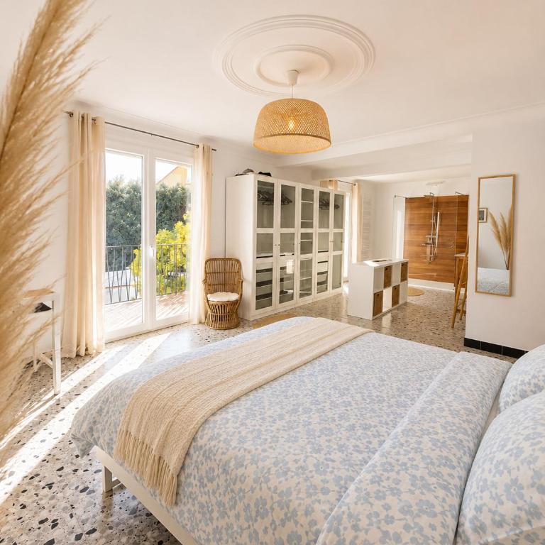 Magnifique villa familiale, 5 chambres, piscine & parking - Villa - 53