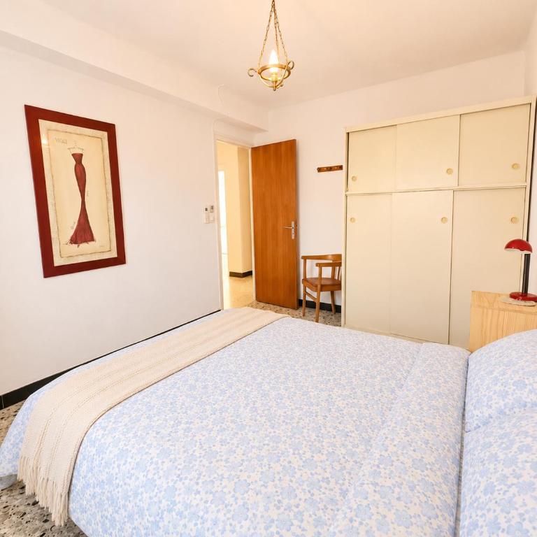 Magnifique villa familiale, 5 chambres, piscine & parking - Villa - 54
