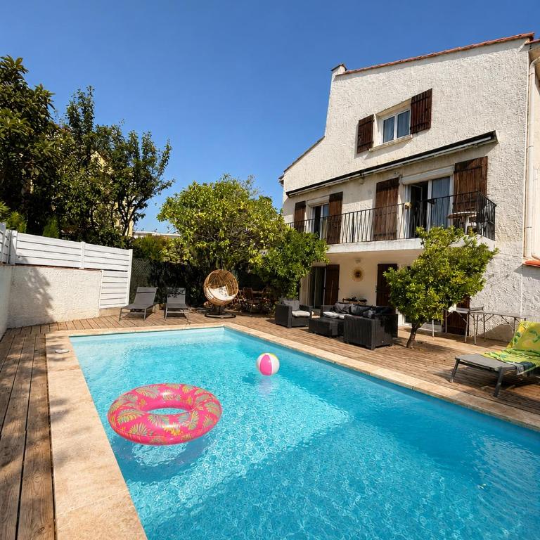 Magnifique villa familiale, 5 chambres, piscine & parking - Villa - 1