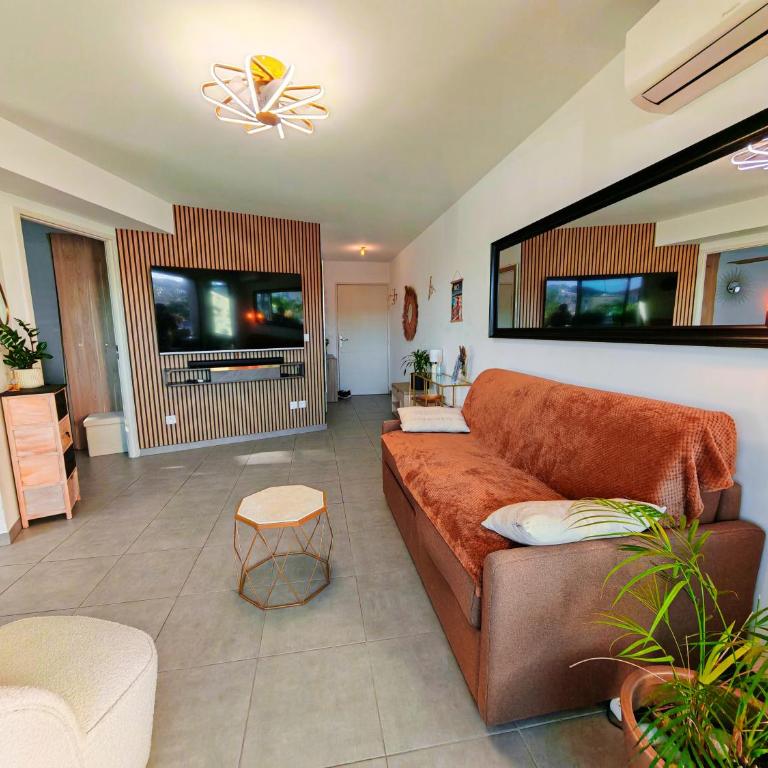 Pearl Beach - Rooftop Pool Seaside - Apartamento con vistas a las montañas - 3