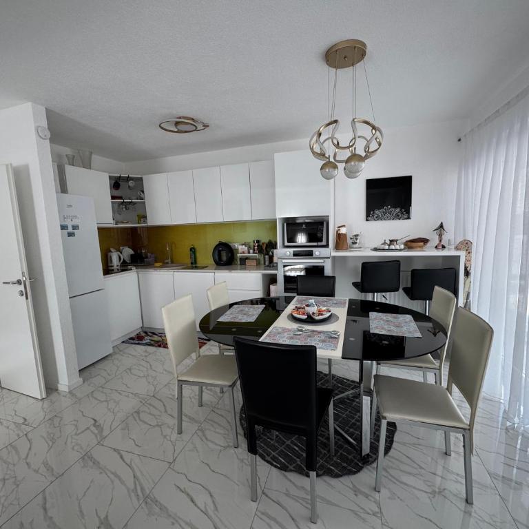 AM Una Lux House - Villa - 28