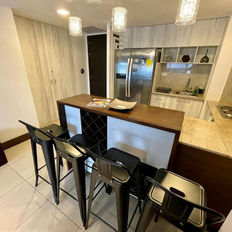 Riverside Luxe 2 Bedroom apartment - Apartment - 6