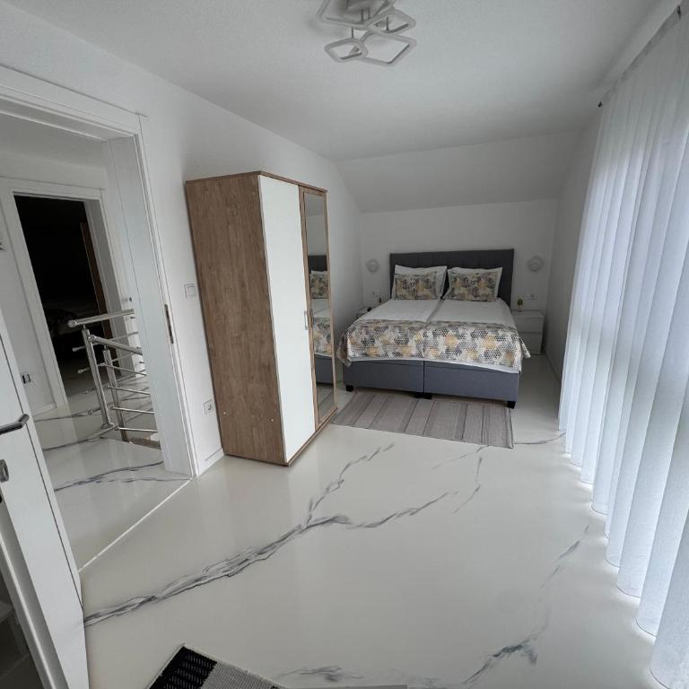 AM Una Lux House - Villa - 19