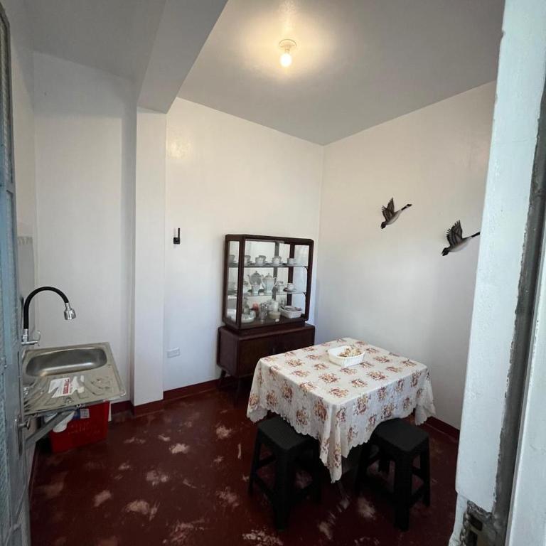 Se Alquila segundo Piso a una cuadra de la Plaza de Armas de San Ramon en La Merced - Apartamento de 2 dormitorios - 3