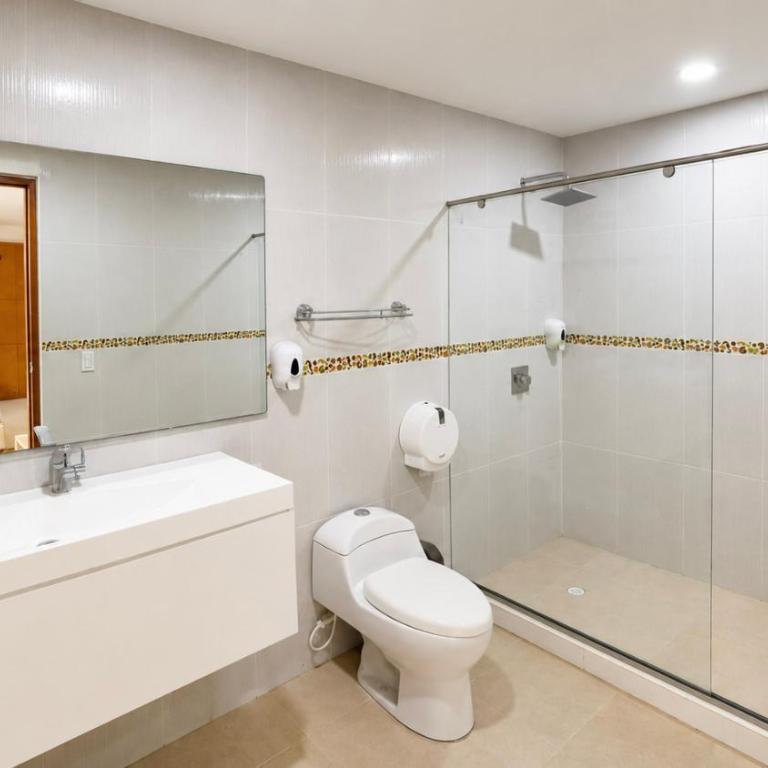 Vadamar Hotel Collection Rodadero - Habitación Cuádruple Estándar - 1