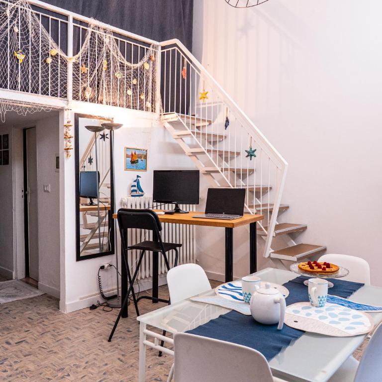 Blu Mare Loft - 1 min dal mare - Parcheggio privato -Wifi - Appartamento con 1 Camera da Letto - 5