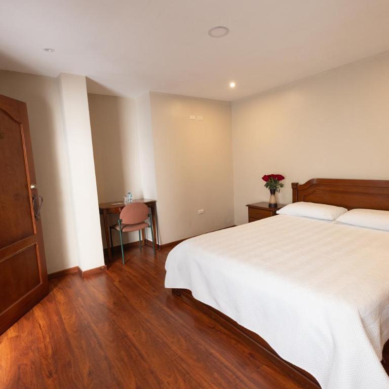 Hotel & Suites El Quijote - Standard Double Room - 5