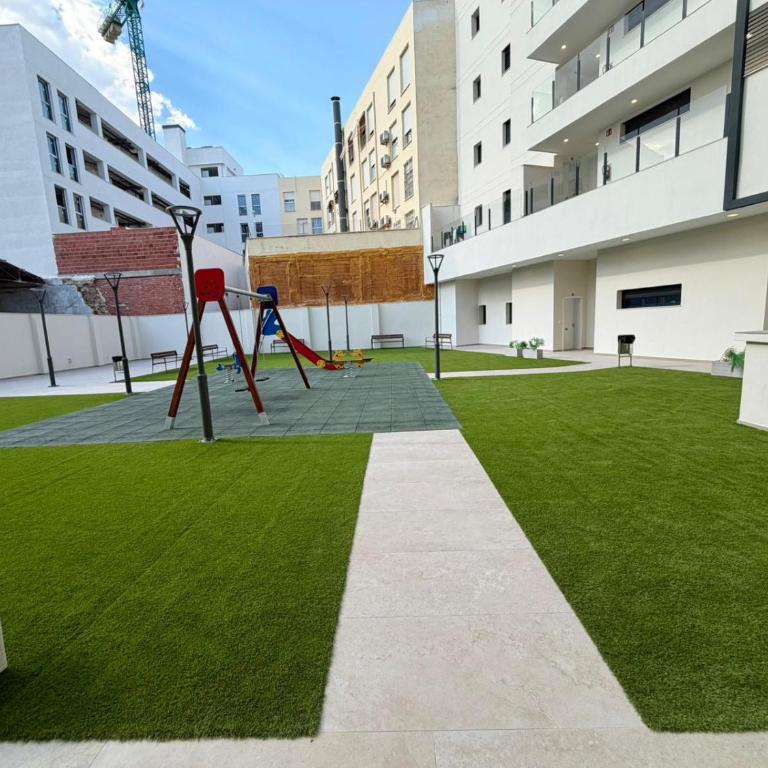 Alicante Penthouse with Rooftop, Pool & Parking - Apartamento de 2 dormitorios - 20