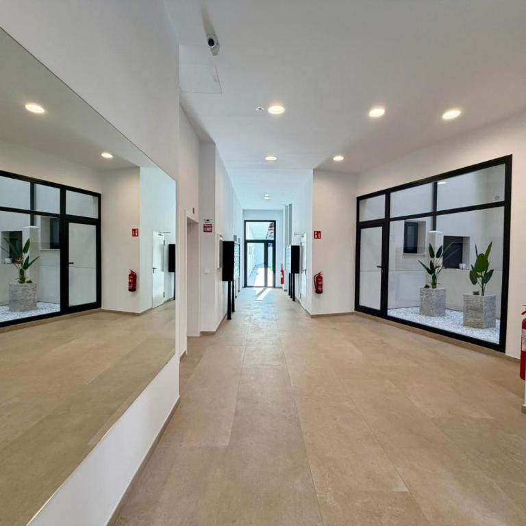 Alicante Penthouse with Rooftop, Pool & Parking - Apartamento de 2 dormitorios - 23