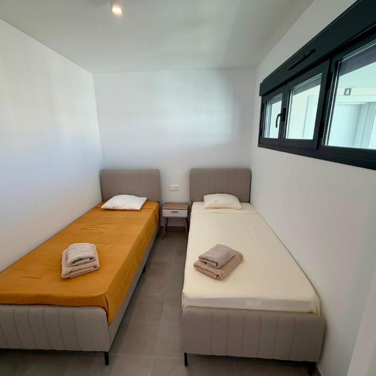 Alicante Penthouse with Rooftop, Pool & Parking - Apartamento de 2 dormitorios - 12