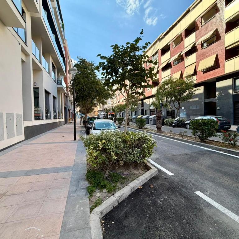 Alicante Penthouse with Rooftop, Pool & Parking - Apartamento de 2 dormitorios - 28