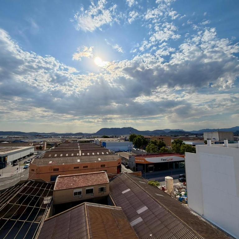 Alicante Penthouse with Rooftop, Pool & Parking - Apartamento de 2 dormitorios - 26