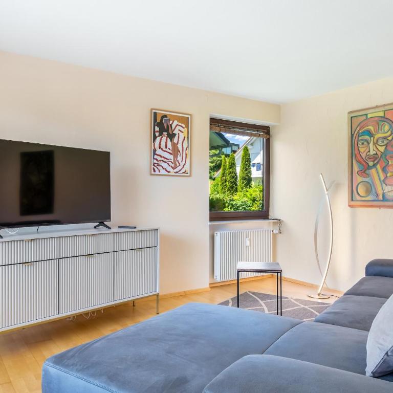 Ferienwohnung Aussichtsreich - großzügig mit Terrasse und Aussenkamin - Appartamento con Vista Montagna - 4