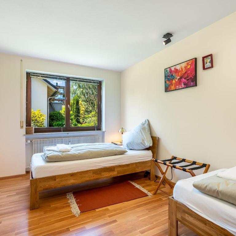 Ferienwohnung Aussichtsreich - großzügig mit Terrasse und Aussenkamin - Appartamento con Vista Montagna - 10