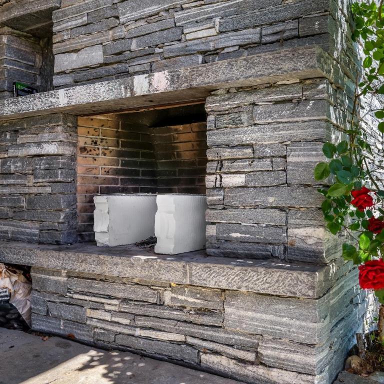 Ferienwohnung Aussichtsreich - großzügig mit Terrasse und Aussenkamin - Appartamento con Vista Montagna - 18