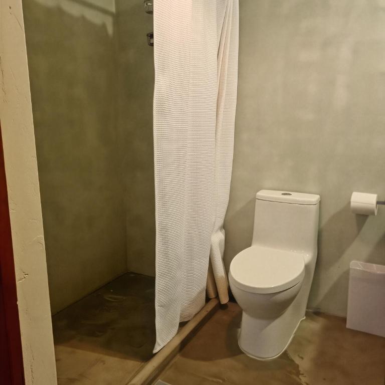 Casa familiar con alberca privada, loft y garage - Casa de 4 dormitorios - 38