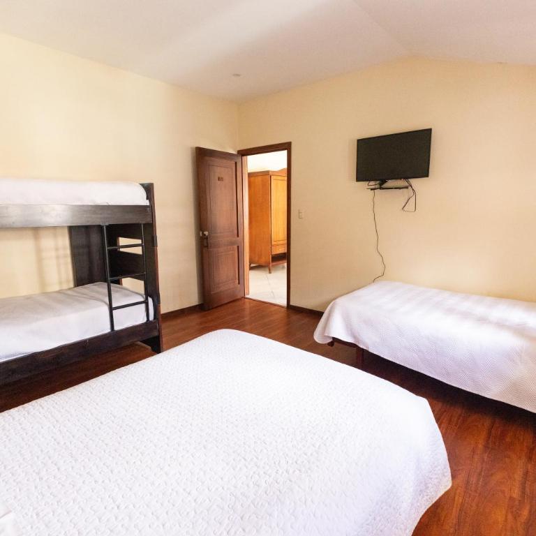 Hotel & Suites El Quijote - Family Suite - 6