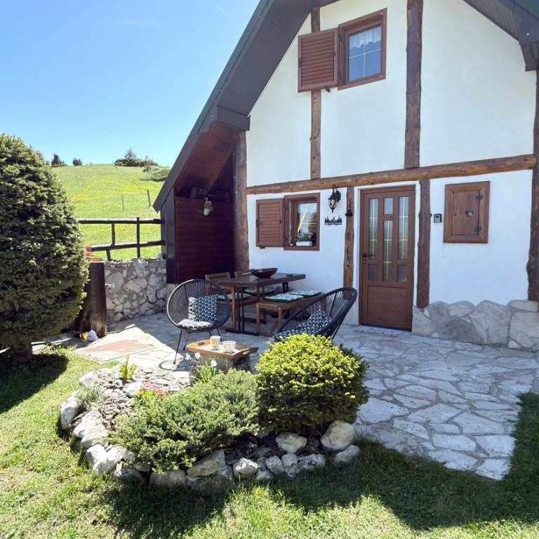 NV Mountain House - Two-Bedroom House - 6