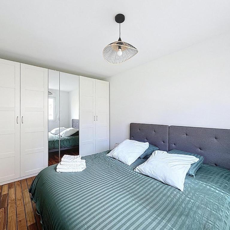 2 lits kings sizes, 1 lit superposé enfant - Appartement 3 Chambres - 6