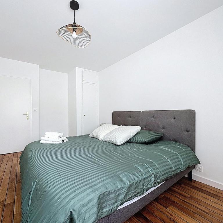 2 lits kings sizes, 1 lit superposé enfant - Appartement 3 Chambres - 11