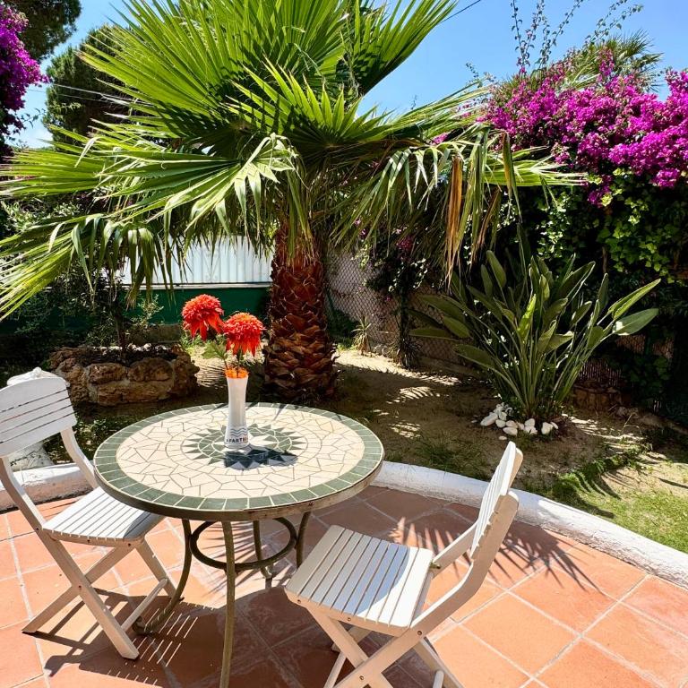 APARTBEACH CASA BORIS JUNTO PLAYA - Casa - 16
