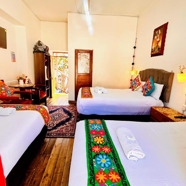 Hotel Casona Ecoterra Cusco - Habitación Cuádruple con balcón - 2