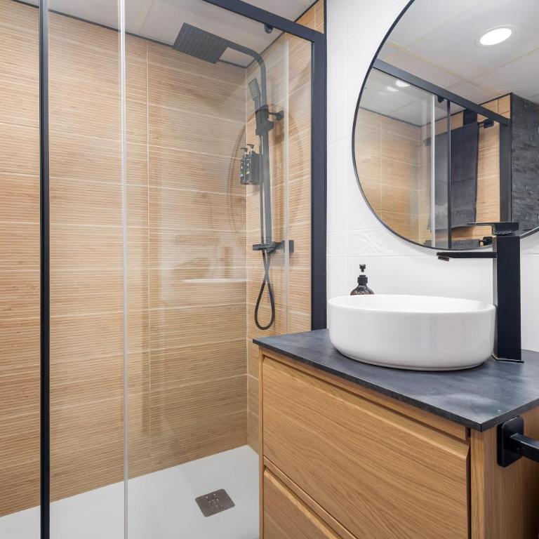 Albina 47 Urban Rooms - Habitación Doble con baño compartido - 1 o 2 camas - 6