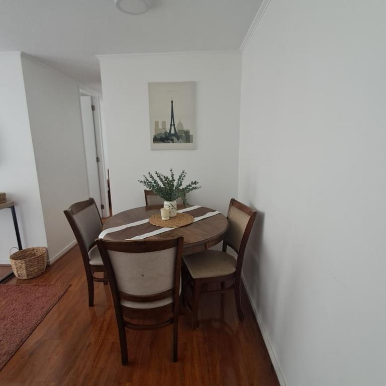 departamento cómodo, central con estacionamiento - Apartamento de 3 dormitorios - 10