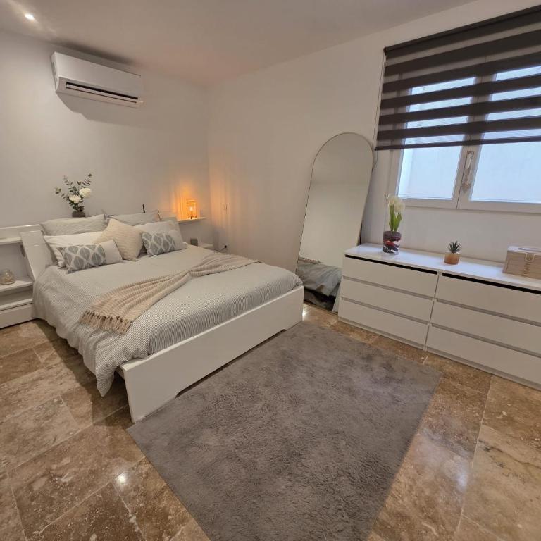 Superbe appartement, 2 chambres, 7 couchages, avec terrasse, proche centre ville et plages - Apartment mit 2 Schlafzimmern - 6