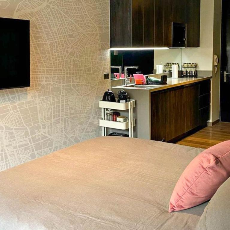Huerfanos Spot - Studio Apartment with One Double Bed - 4