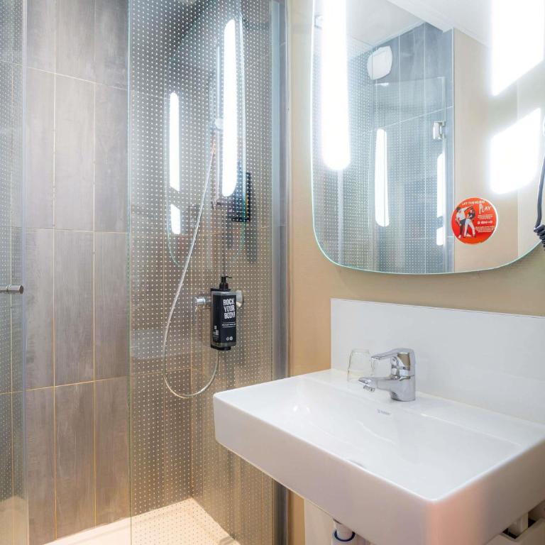 ibis Paris Ornano Montmartre Nord 18ème - Chambre Double Standard - 7