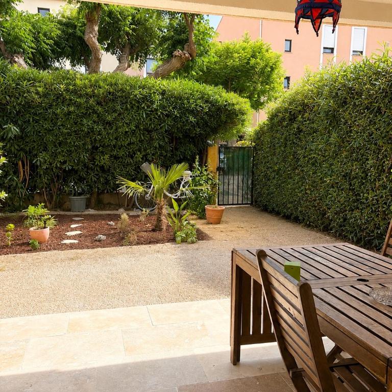 La cigale bleue - Garden level - One-Bedroom Apartment - 12