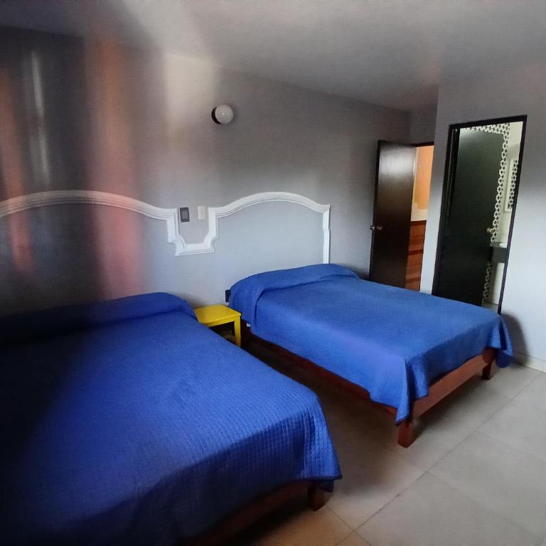 Hotel Santa María - Habitación Doble Estándar con 2 camas grandes - 5