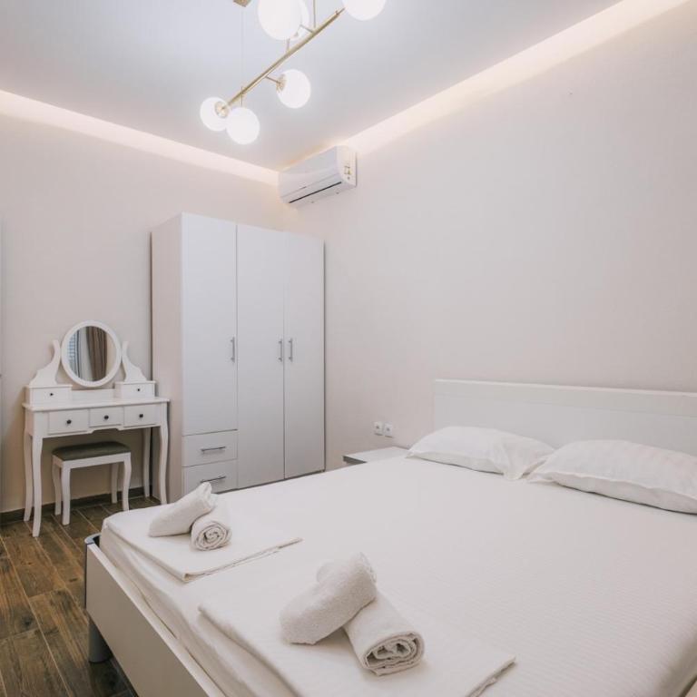 Apartments Stanaj - Apartment with Pool View - 9