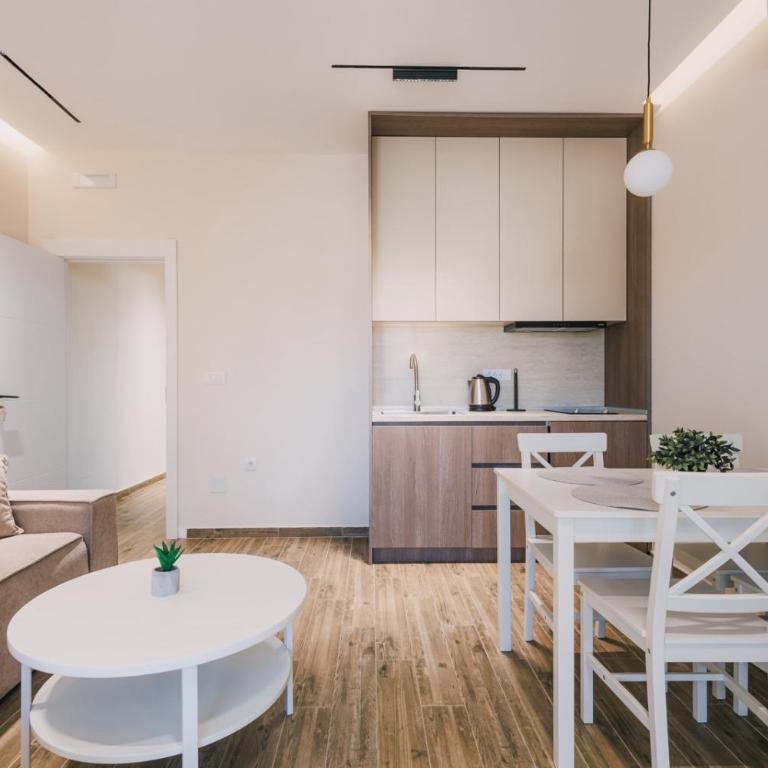 Apartments Stanaj - Apartment with Pool View - 4