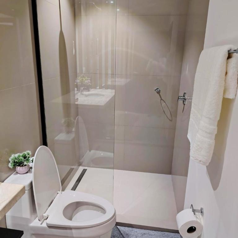 Lujo y confort en Urubó sala de cine, piscina y sauna - One-Bedroom Apartment - 19
