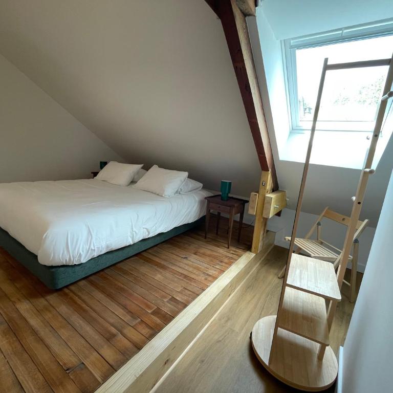 Appartements boutique dans un hôtel particulier rénové Centre & gare Parking privé Villa Vermillon Galerie - Apartamento Dúplex - 10