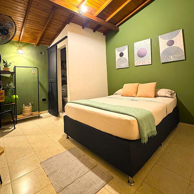 Hostal Pura Vida la 70 - Habitación Doble con baño privado - 1