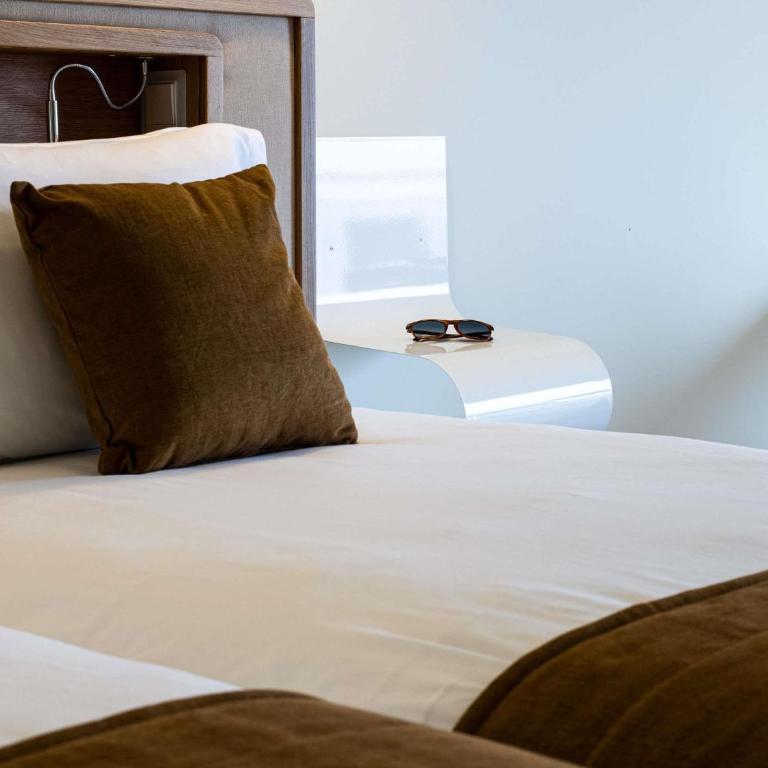 Hotel & Spa Kasano Calvi - Handwritten Collection - Suite Junior Double ou Lits Jumeaux - Vue sur Mer et Piscine - 1