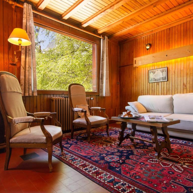 MontBlanc Alpine Ski & Sauna Retreat - Happy Rentals - Chalet - 3