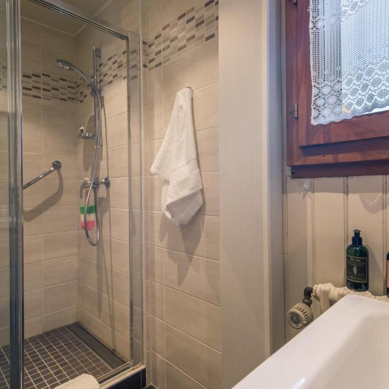 MontBlanc Alpine Ski & Sauna Retreat - Happy Rentals - Chalet - 25