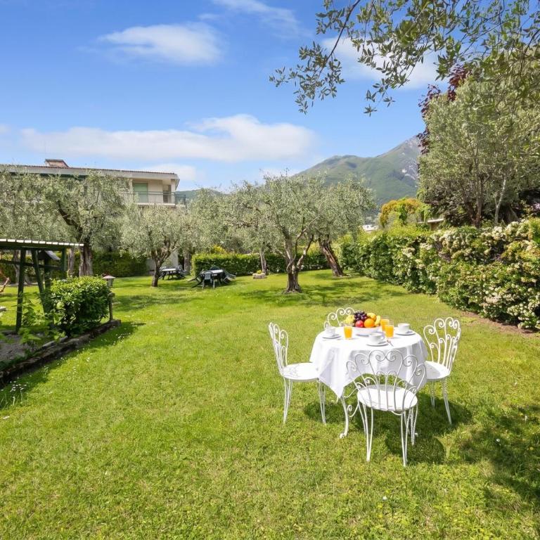 Margherita near lake - Family Friendly - Happy Rentals - Three-Bedroom Apartment - 1