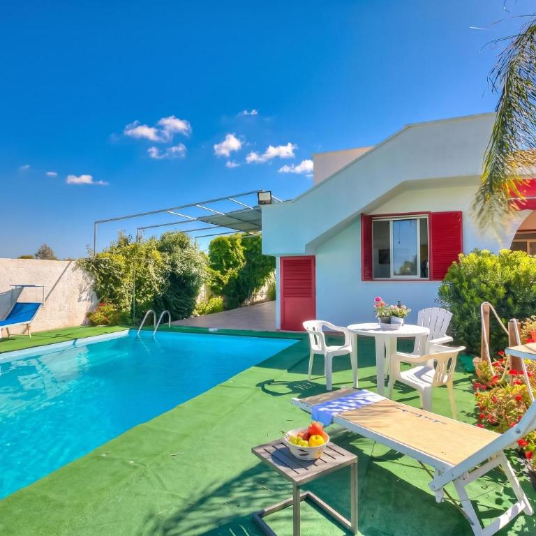 Villa Strea With Pool - Happy Rentals - Villa - 1