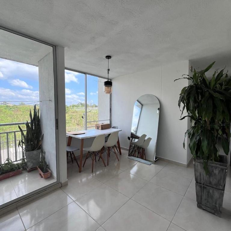 Apartamento Amoblado Cerca a la Terminal Cartagena - Two-Bedroom Apartment - 1