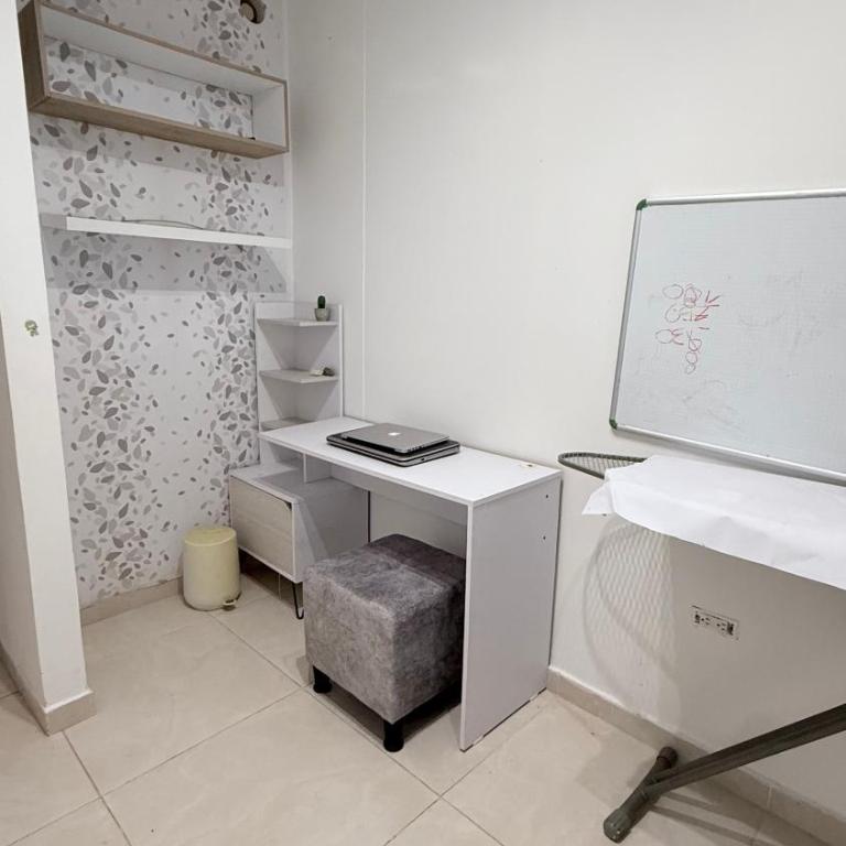 Apartamento Amoblado Cerca a la Terminal Cartagena - Two-Bedroom Apartment - 10