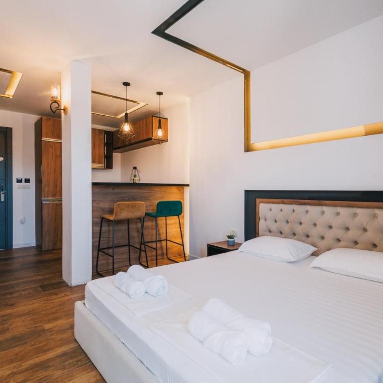 Apartments Stanaj - Double Room with Garden View - 2