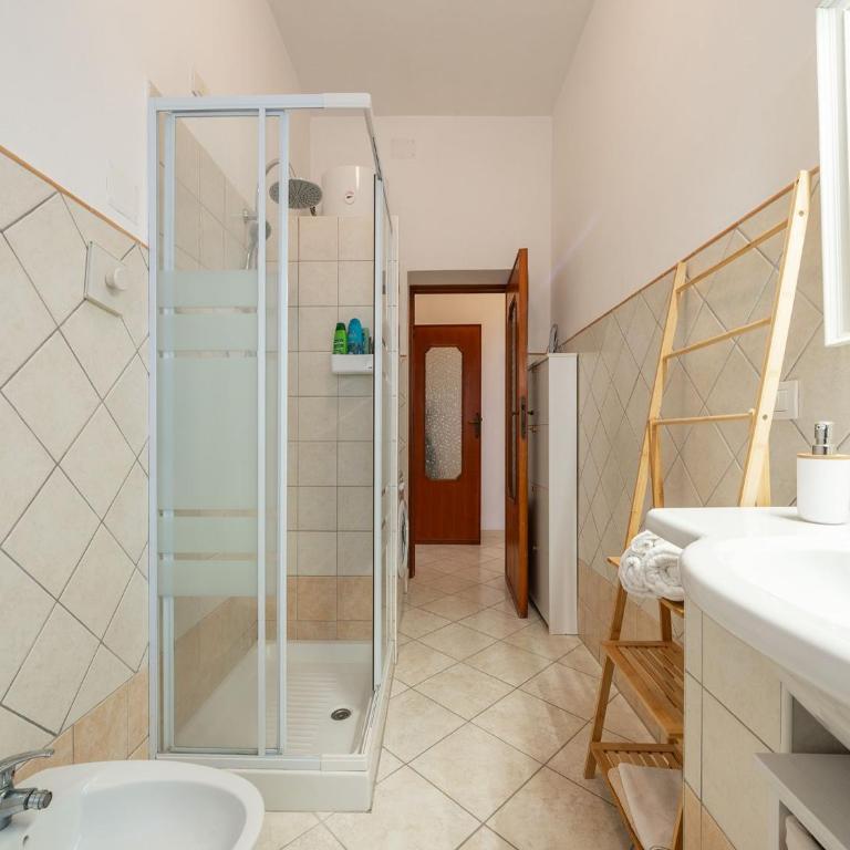 First-floor apartment just steps from the sea - Apartment - 31