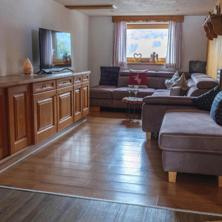 Chalet near Passthurn Ski Area Kitzbühel - Ferienhaus mit 3 Schlafzimmern - 3